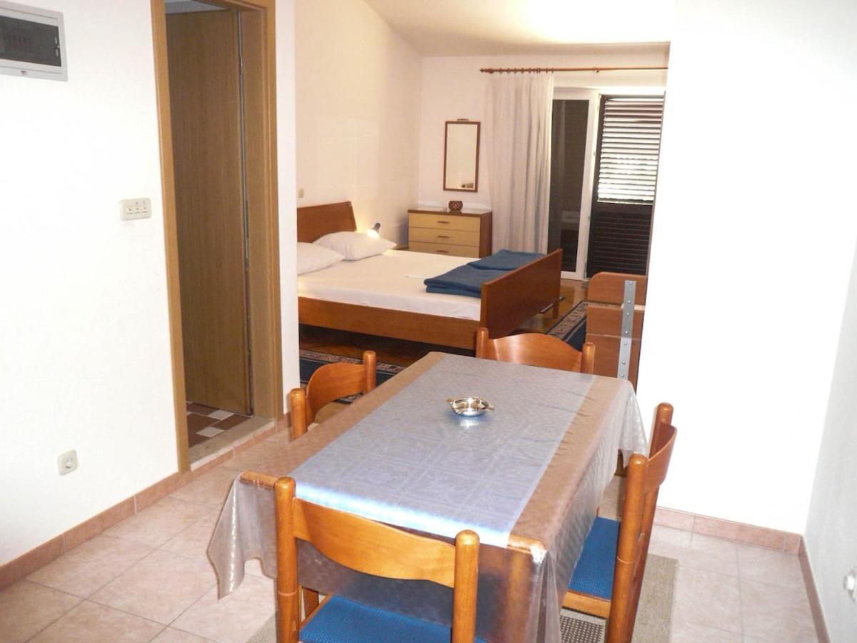 Apartments Saric Makarska Exterior photo